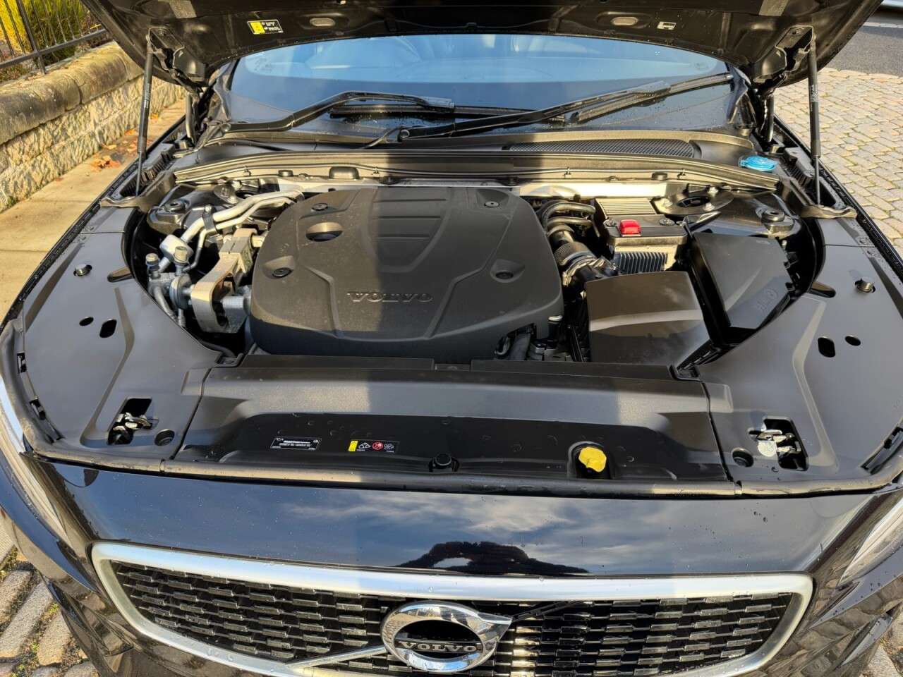 2018 VOLVO S90 2018 VOLVO S90