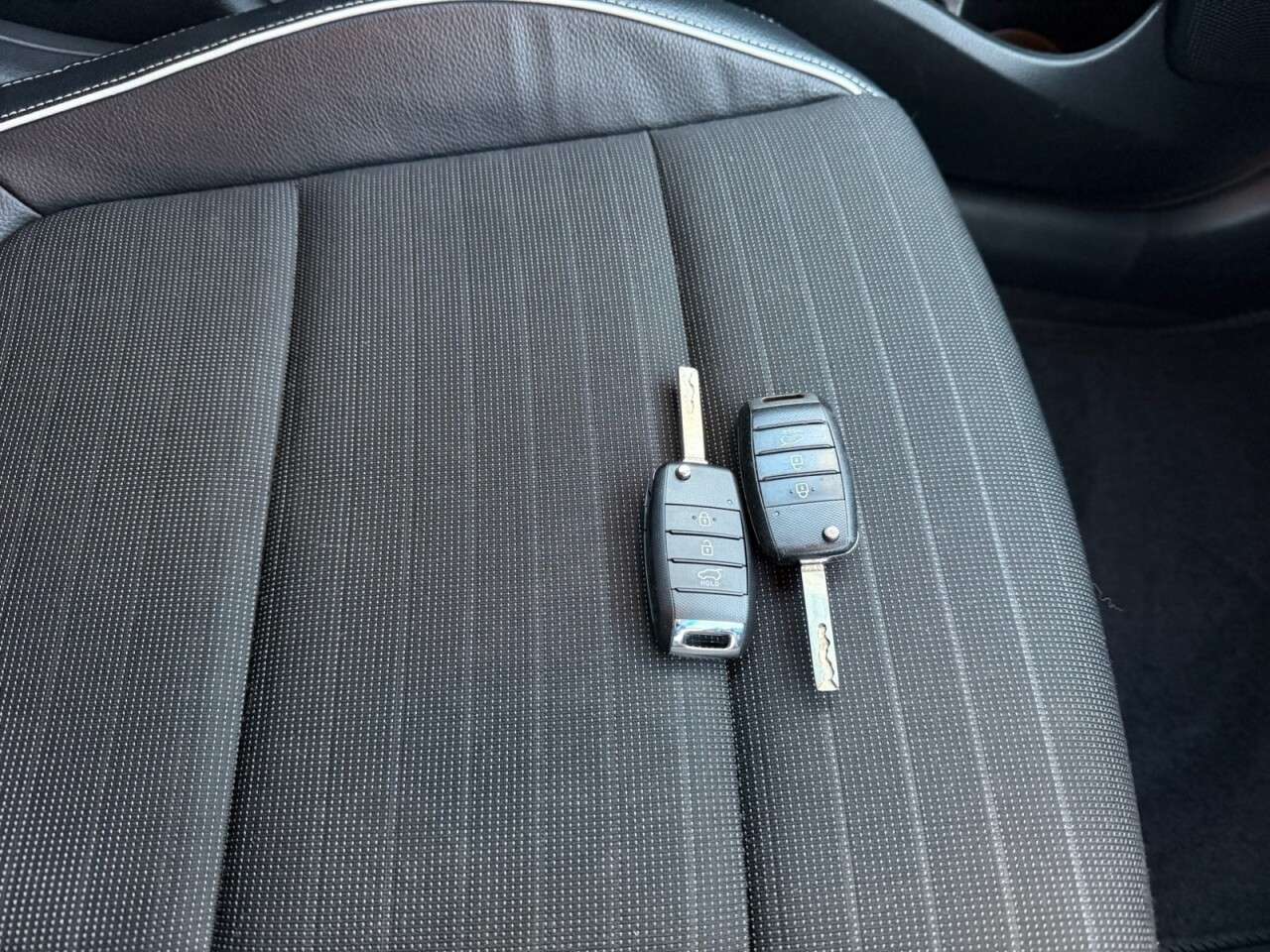 2020 KIA RIO 2020 KIA RIO