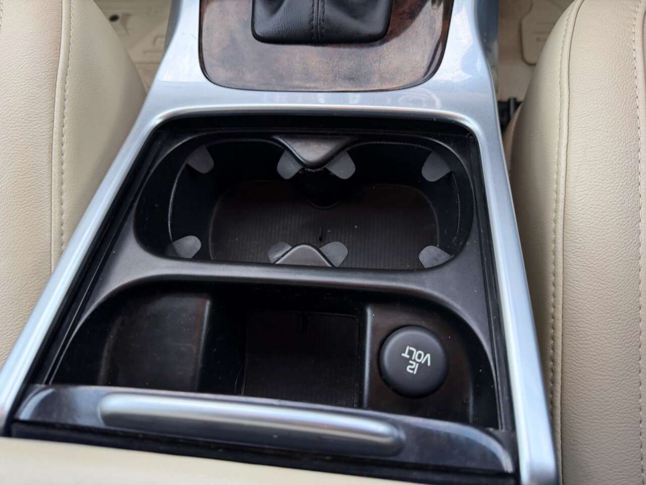 null VOLVO V70 null VOLVO V70