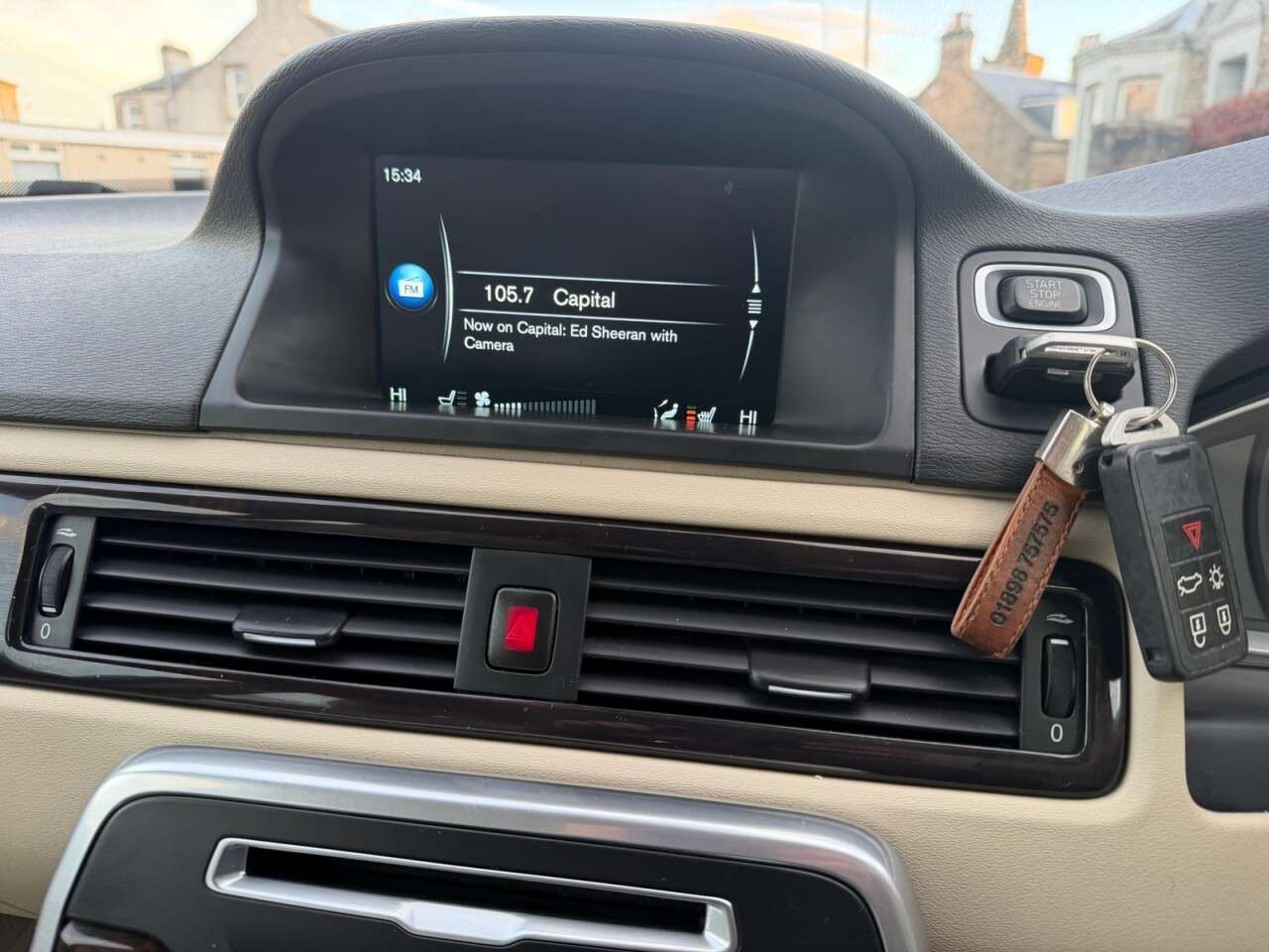 null VOLVO V70 null VOLVO V70