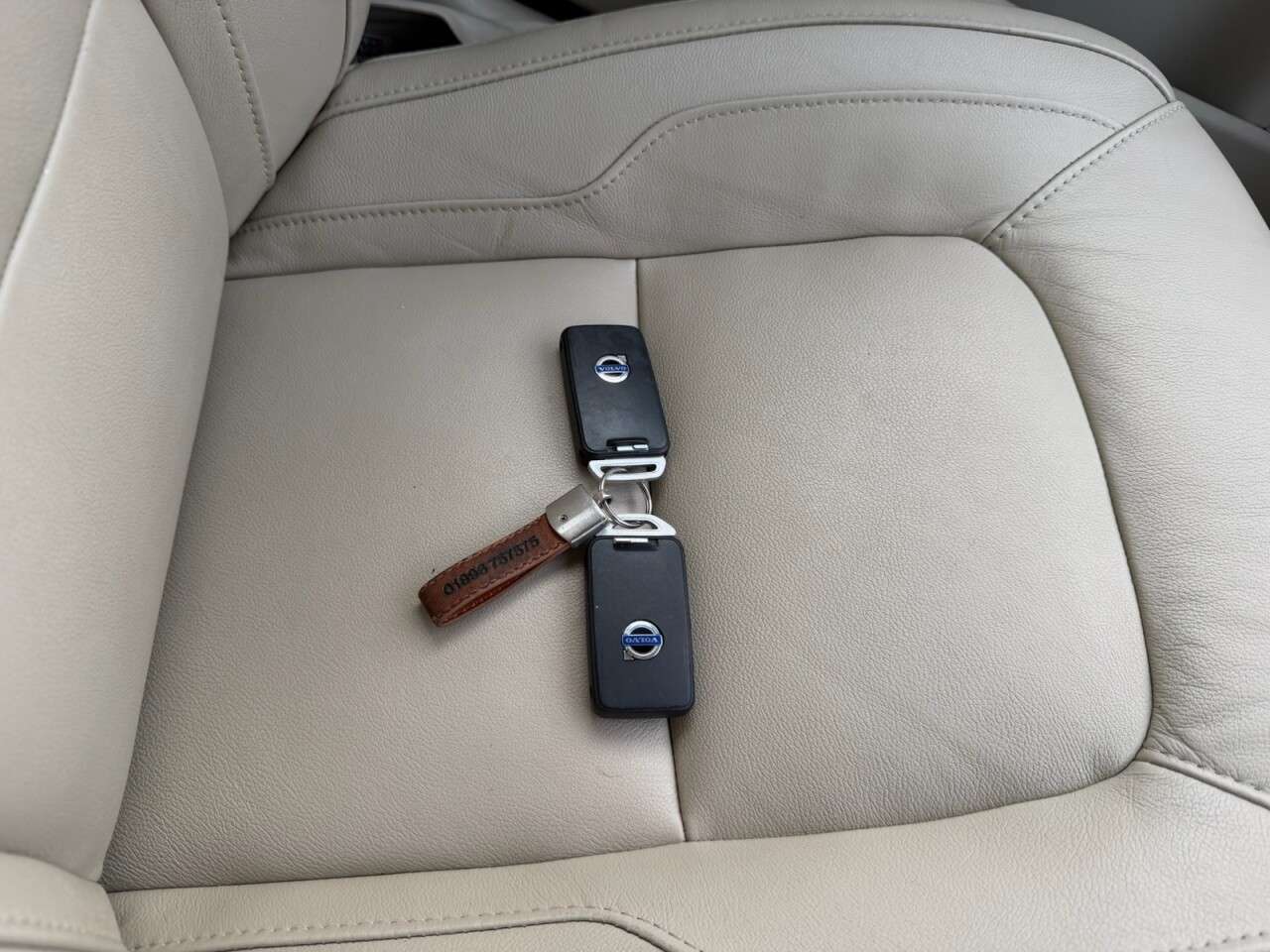 null VOLVO V70 null VOLVO V70