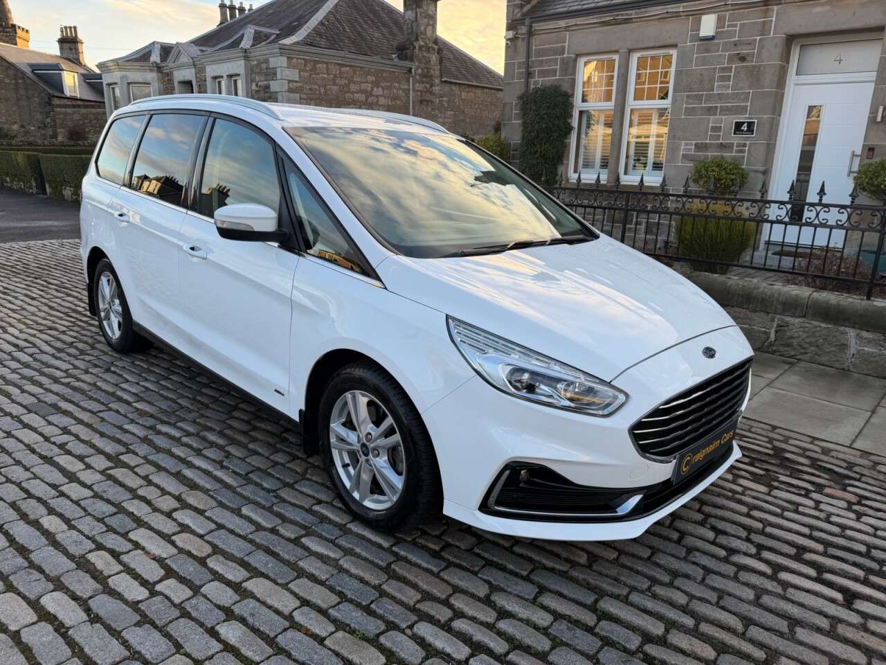 A 2020 FORD GALAXY 2.0 EcoBlue Titanium MPV 5dr Diesel Auto AWD Euro 6 (s/s) (190 ps) A 2020 FORD GALAXY 2.0 EcoBlue Titanium MPV 5dr Diesel Auto AWD Euro 6 (s/s) (190 ps)