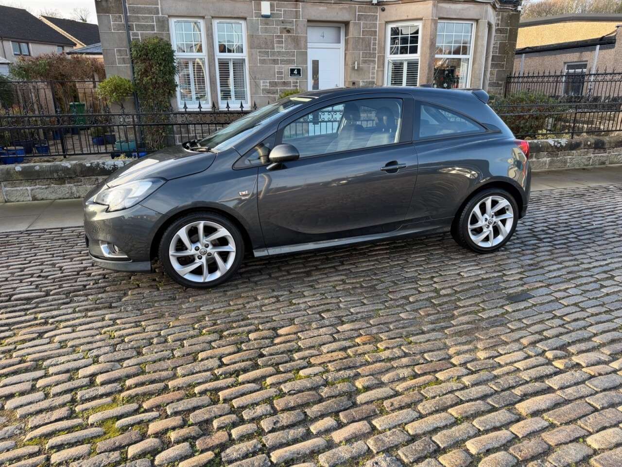 A 2017 VAUXHALL CORSA 1.4i ecoFLEX SRi VX Line Hatchback 3dr Petrol Manual Euro 6 (75 ps) Over 10 A 2017 VAUXHALL CORSA 1.4i ecoFLEX SRi VX Line Hatchback 3dr Petrol Manual Euro 6 (75 ps) Over 10