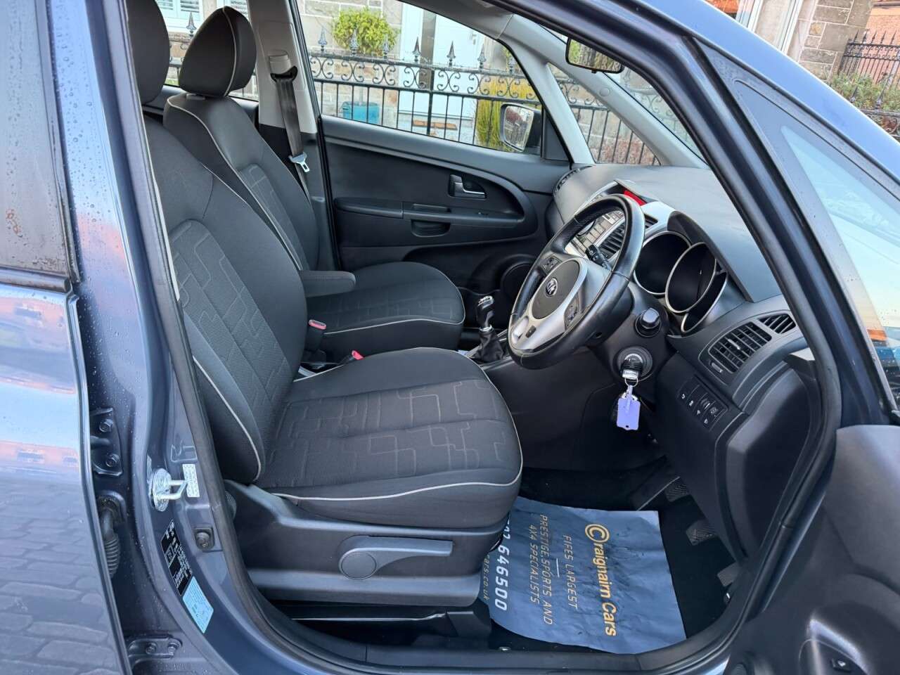 A 2015 KIA VENGA CRDI 2 A 2015 KIA VENGA CRDI 2