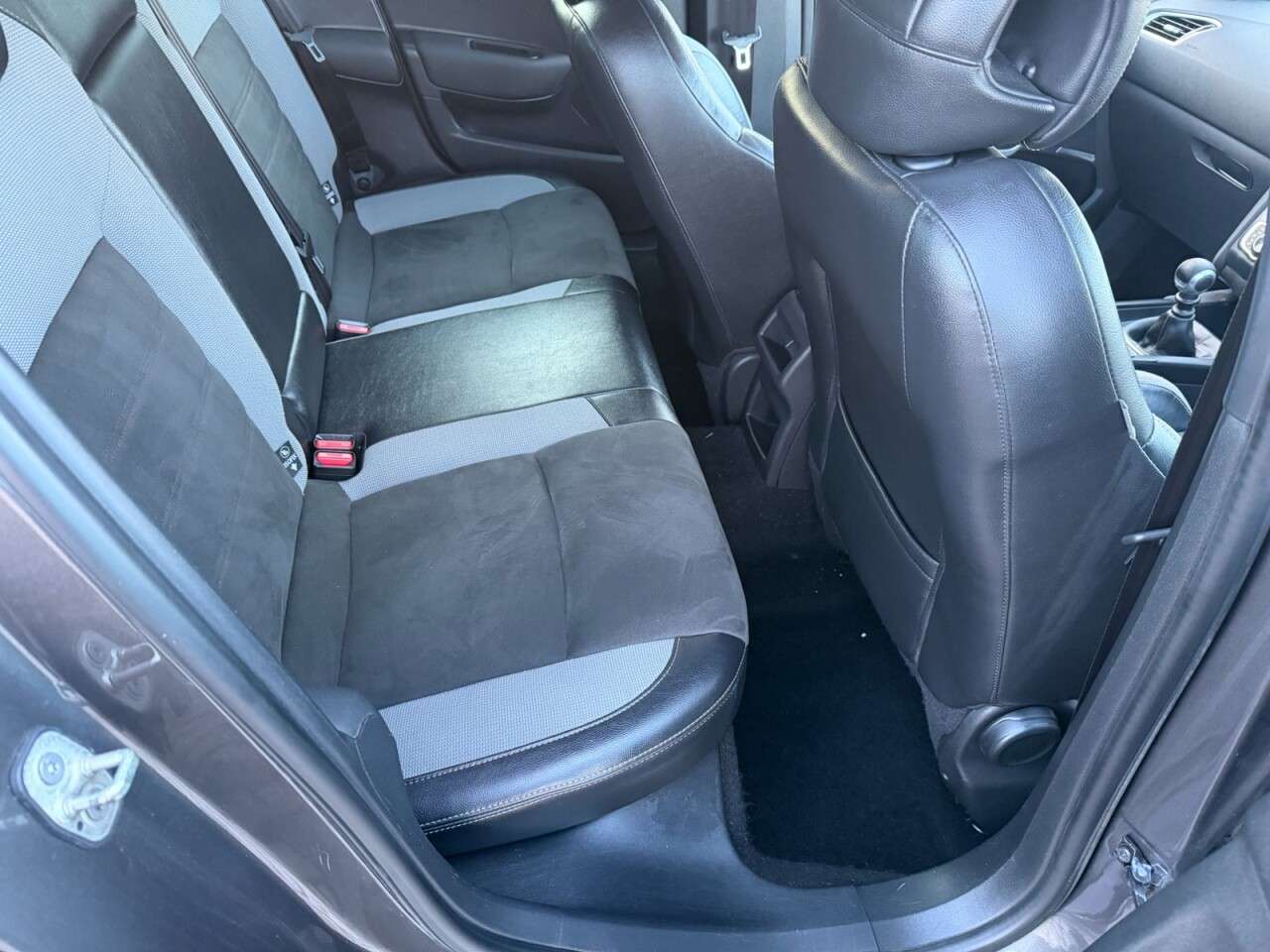 2017 DS AUTOMOBILES DS 4 2017 DS AUTOMOBILES DS 4