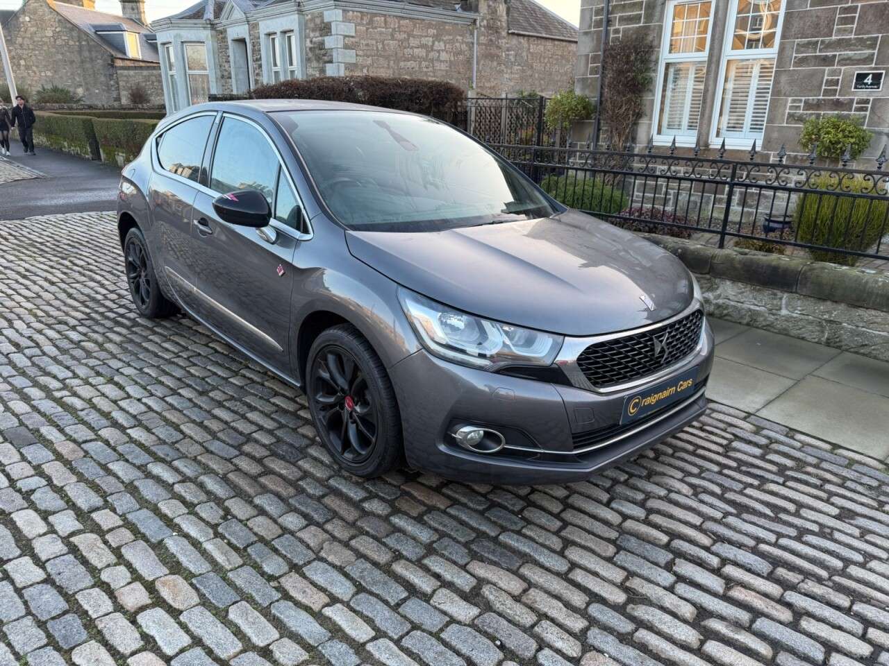 2017 DS AUTOMOBILES DS 4 2017 DS AUTOMOBILES DS 4