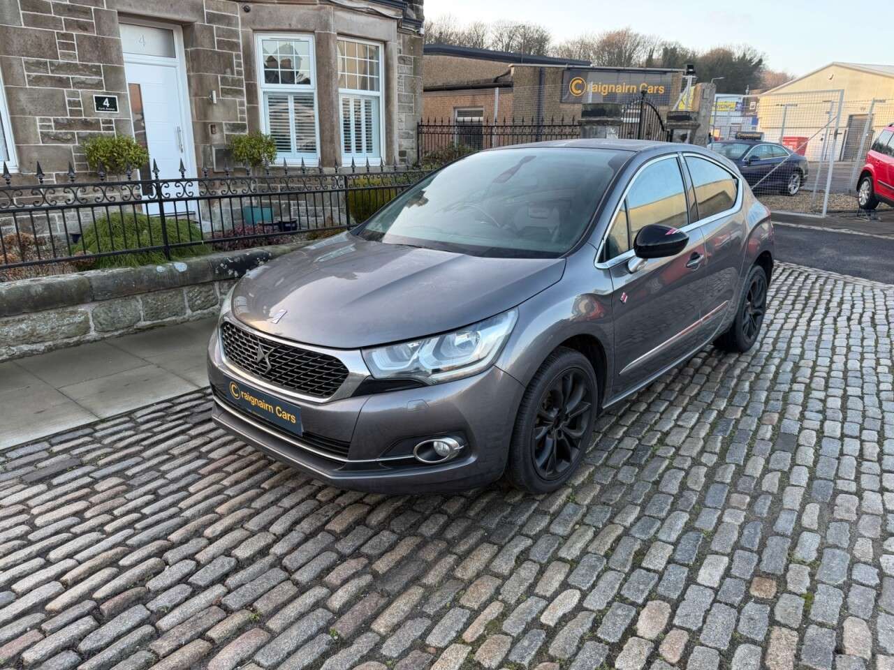 2017 DS AUTOMOBILES DS 4 2017 DS AUTOMOBILES DS 4