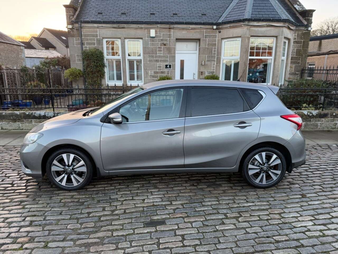 A 2015 NISSAN PULSAR 1.5 dCi n-tec Hatchback 5dr Diesel Manual Euro 5 (s/s) (110 ps) Over 100 ca A 2015 NISSAN PULSAR 1.5 dCi n-tec Hatchback 5dr Diesel Manual Euro 5 (s/s) (110 ps) Over 100 ca