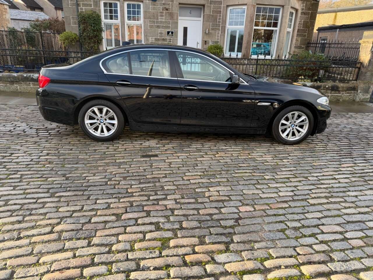 2011 BMW 5 SERIES 2011 BMW 5 SERIES