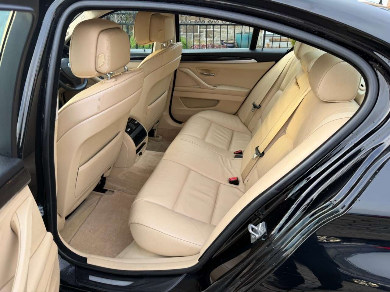 2011 BMW 5 SERIES 2011 BMW 5 SERIES