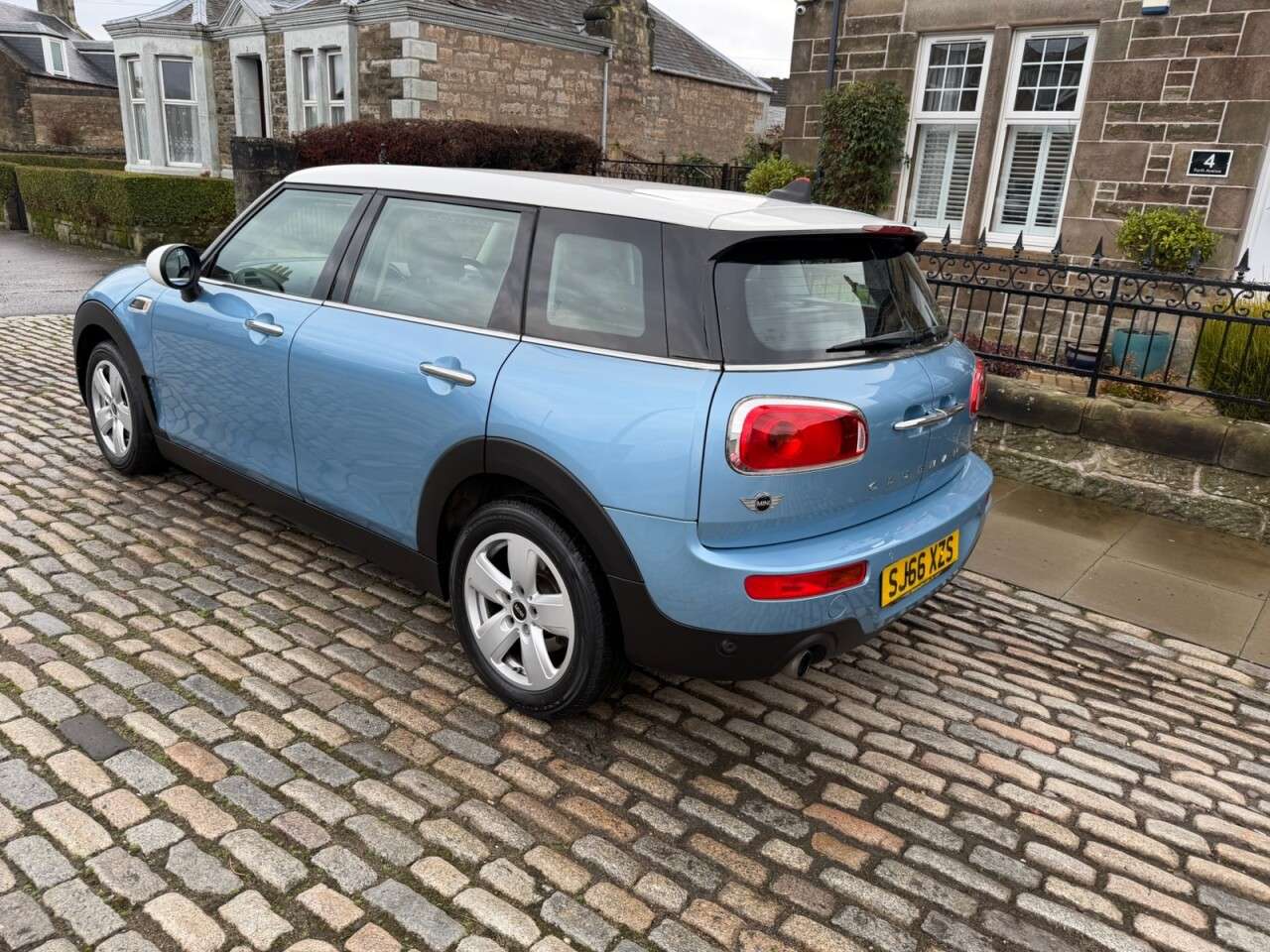 2017 MINI CLUBMAN 2017 MINI CLUBMAN