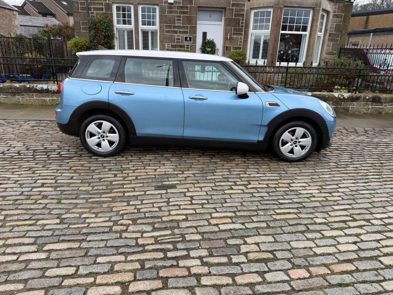 2017 MINI CLUBMAN 2017 MINI CLUBMAN