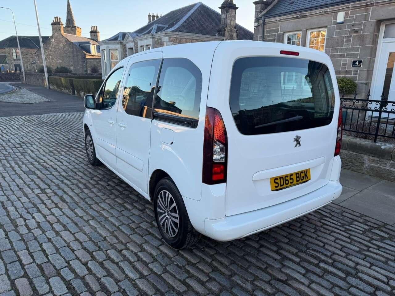 2015 PEUGEOT PARTNER TEPEE 2015 PEUGEOT PARTNER TEPEE