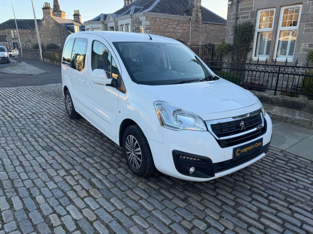 2015 PEUGEOT PARTNER TEPEE 2015 PEUGEOT PARTNER TEPEE