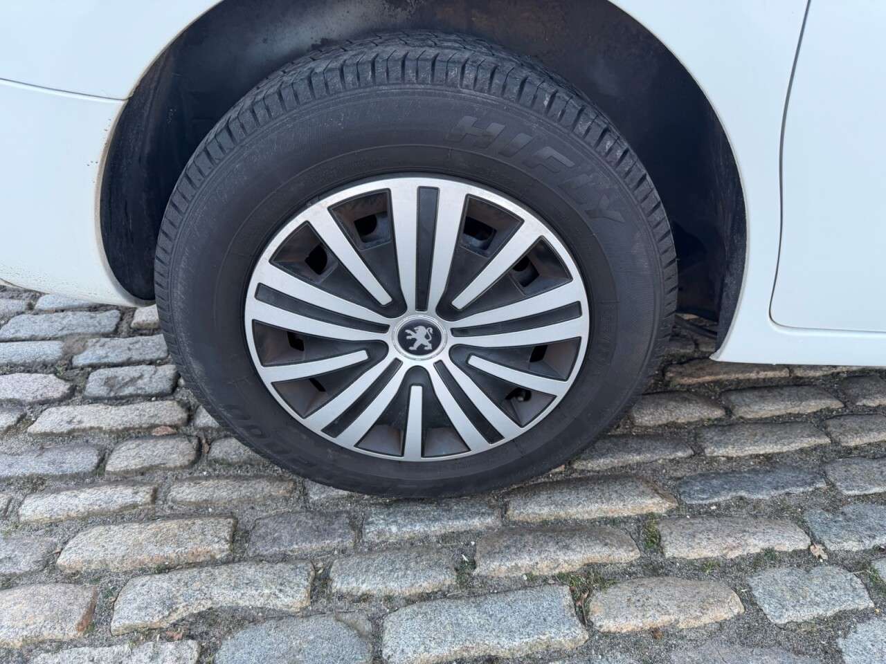 2015 PEUGEOT PARTNER TEPEE 2015 PEUGEOT PARTNER TEPEE