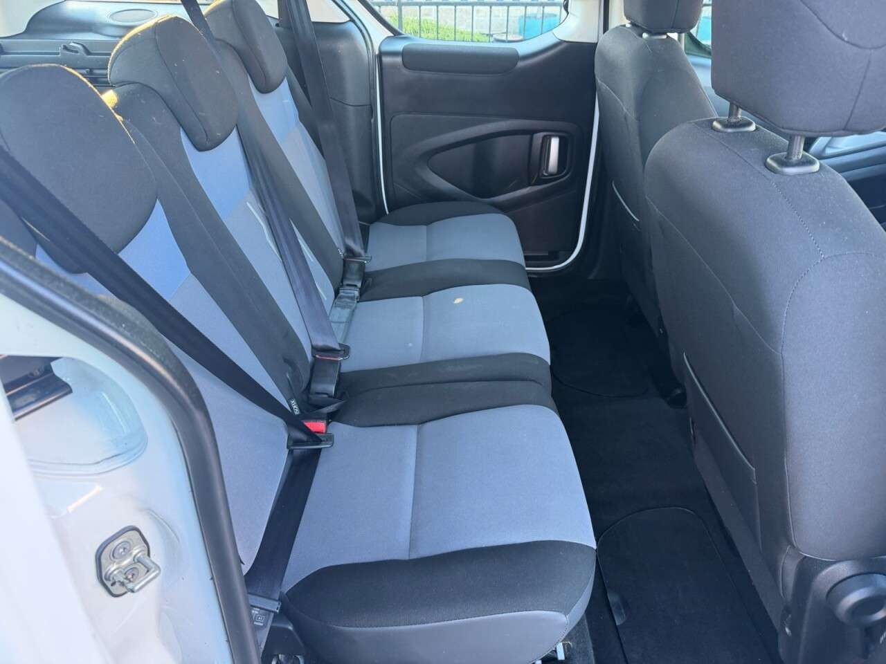 2015 PEUGEOT PARTNER TEPEE 2015 PEUGEOT PARTNER TEPEE