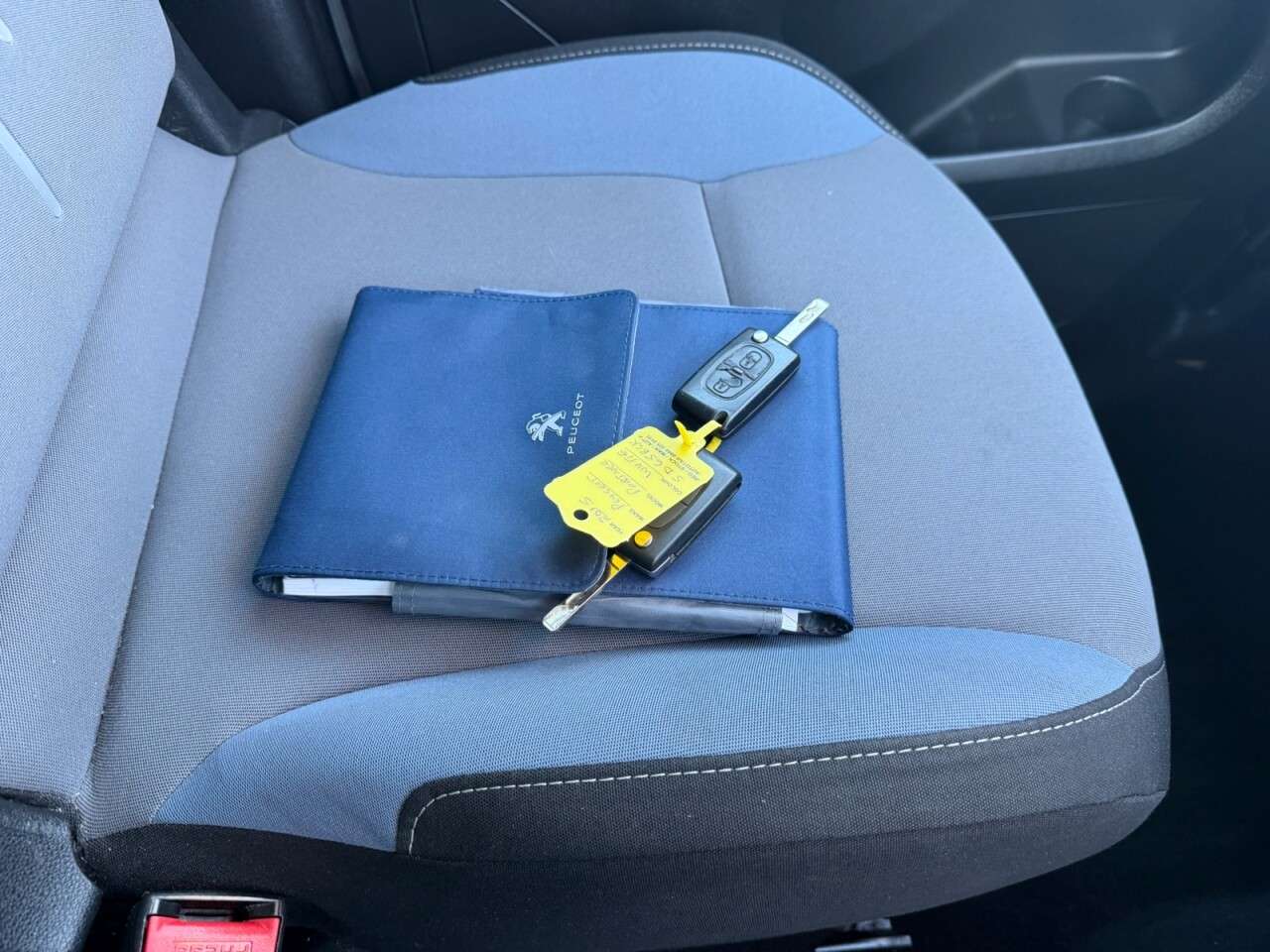 2015 PEUGEOT PARTNER TEPEE 2015 PEUGEOT PARTNER TEPEE