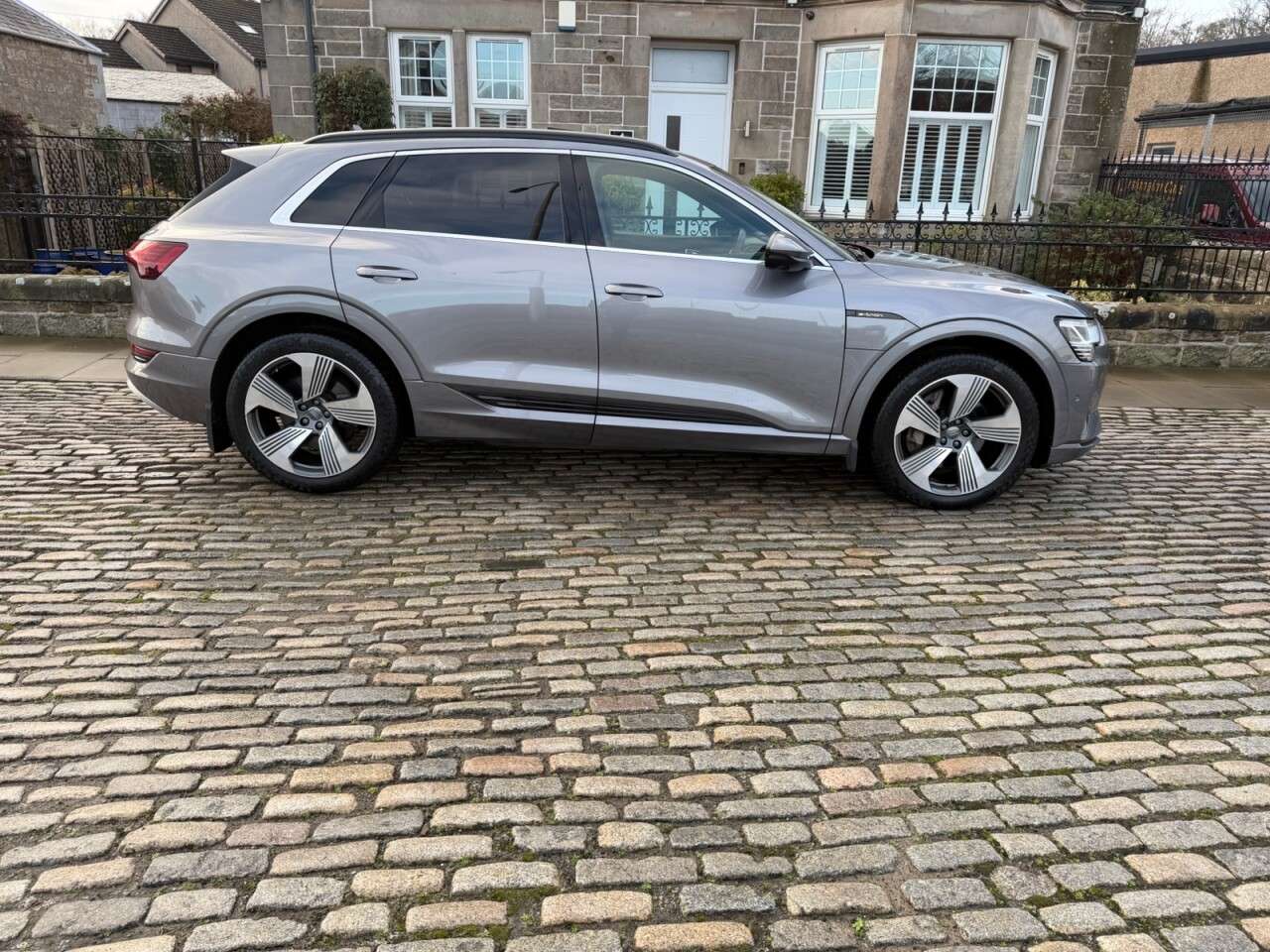 2019 AUDI E-TRON 2019 AUDI E-TRON