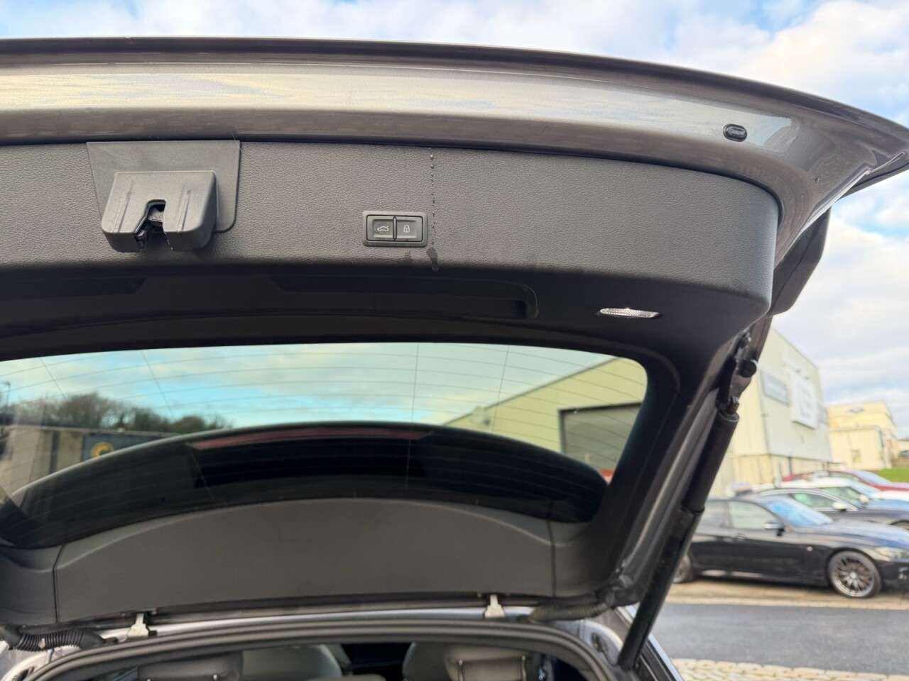 2019 AUDI E-TRON 2019 AUDI E-TRON