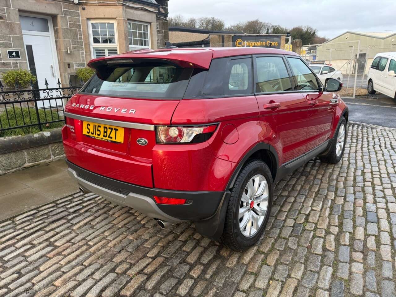 A 2015 LAND ROVER RANGE ROVER EVOQUE 2.2 SD4 Pure Tech SUV 5dr Diesel Auto 4WD Euro 5 (s/s) (190 ps) A 2015 LAND ROVER RANGE ROVER EVOQUE 2.2 SD4 Pure Tech SUV 5dr Diesel Auto 4WD Euro 5 (s/s) (190 ps)