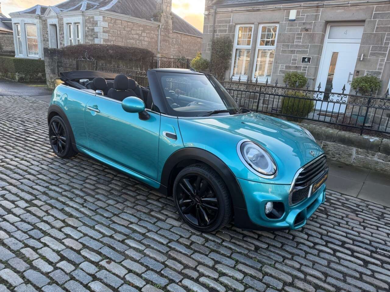 A 2018 MINI CONVERTIBLE 1.5 Cooper Convertible 2dr Petrol Manual Euro 6 (s/s) (136 ps) A 2018 MINI CONVERTIBLE 1.5 Cooper Convertible 2dr Petrol Manual Euro 6 (s/s) (136 ps)
