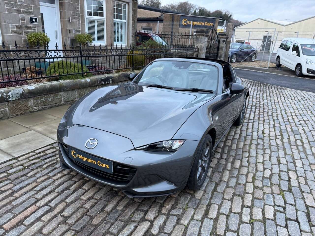 2017 MAZDA MX-5 RF 2017 MAZDA MX-5 RF