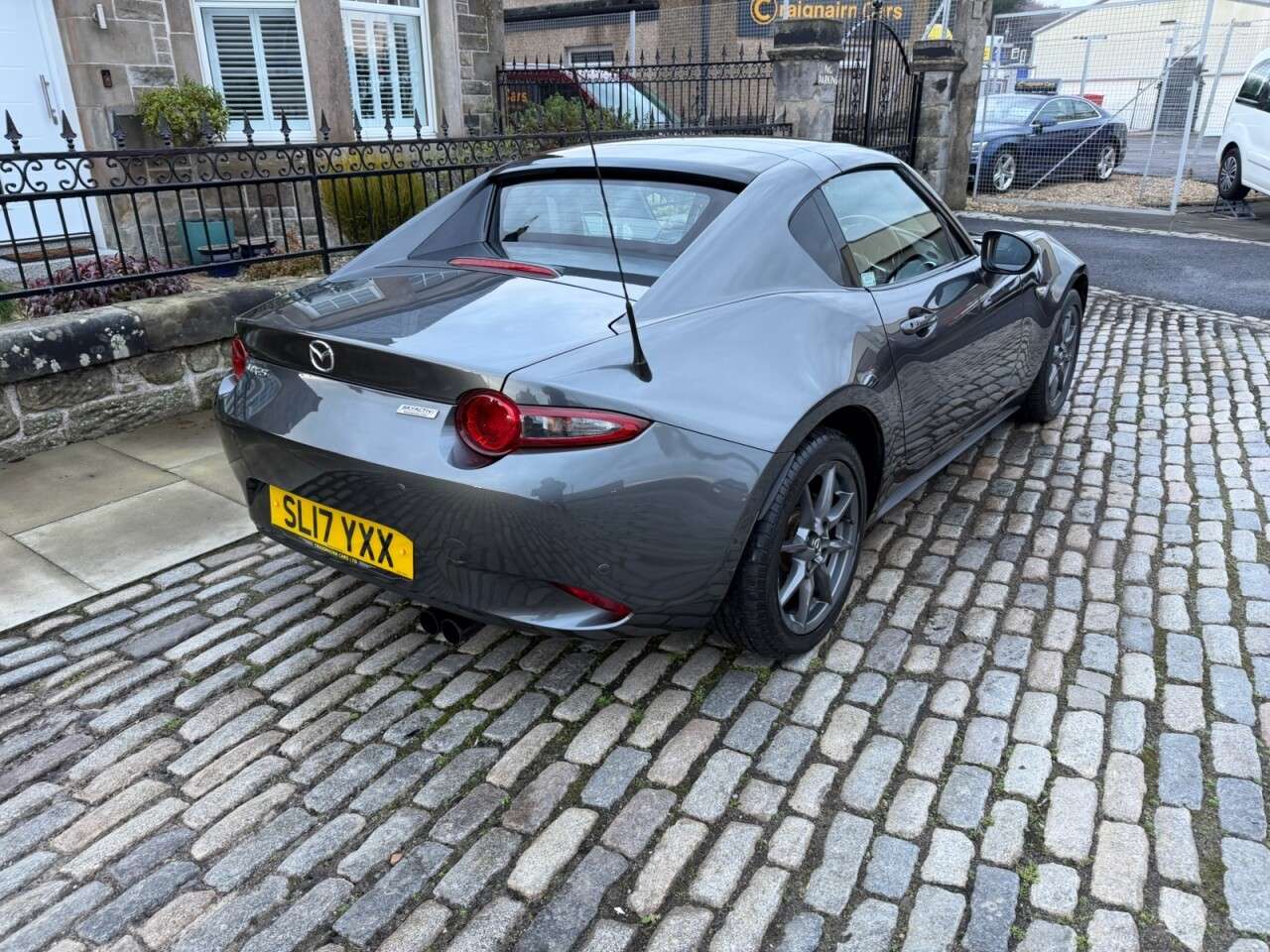 2017 MAZDA MX-5 RF 2017 MAZDA MX-5 RF