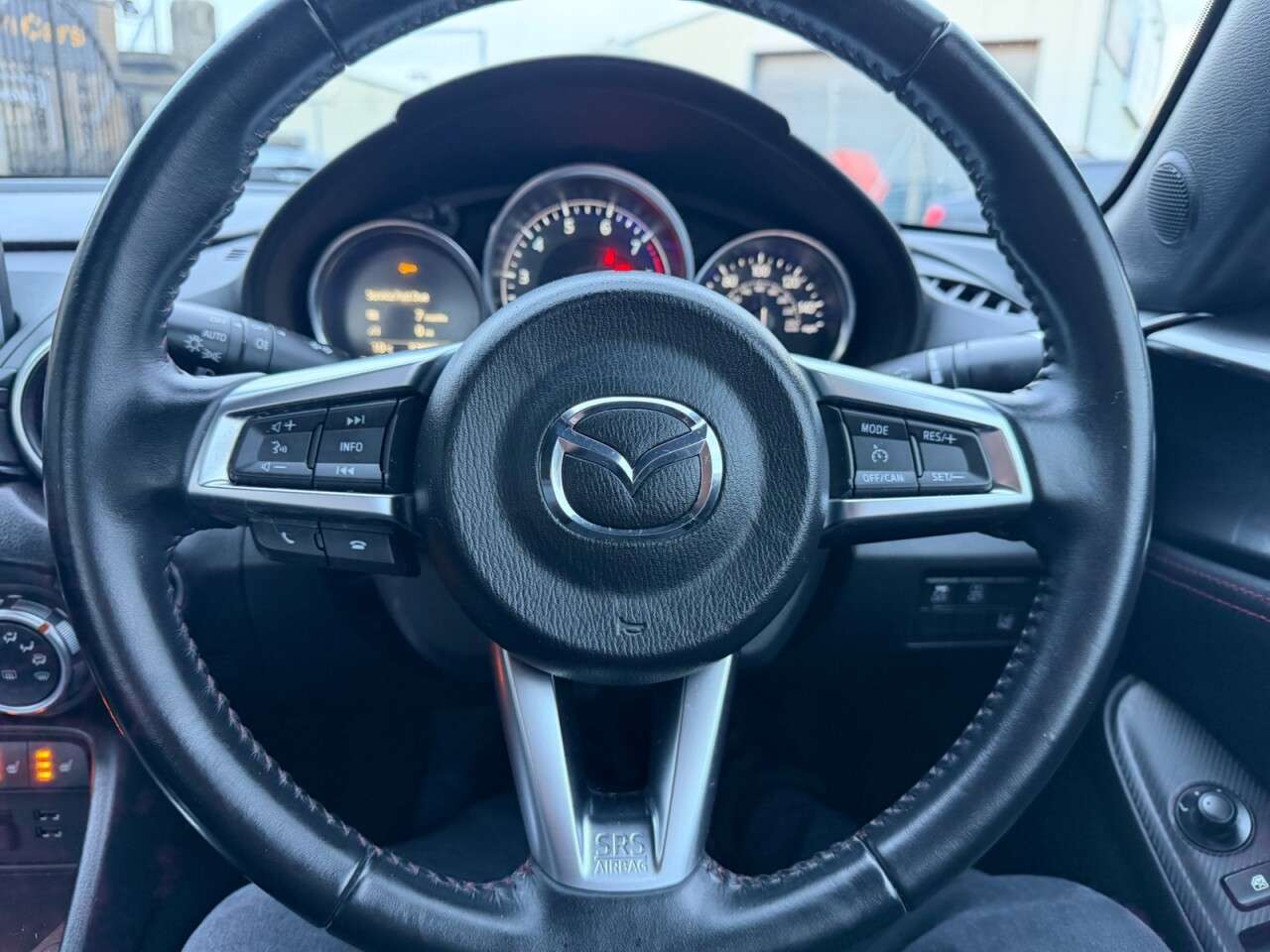 2017 MAZDA MX-5 RF 2017 MAZDA MX-5 RF
