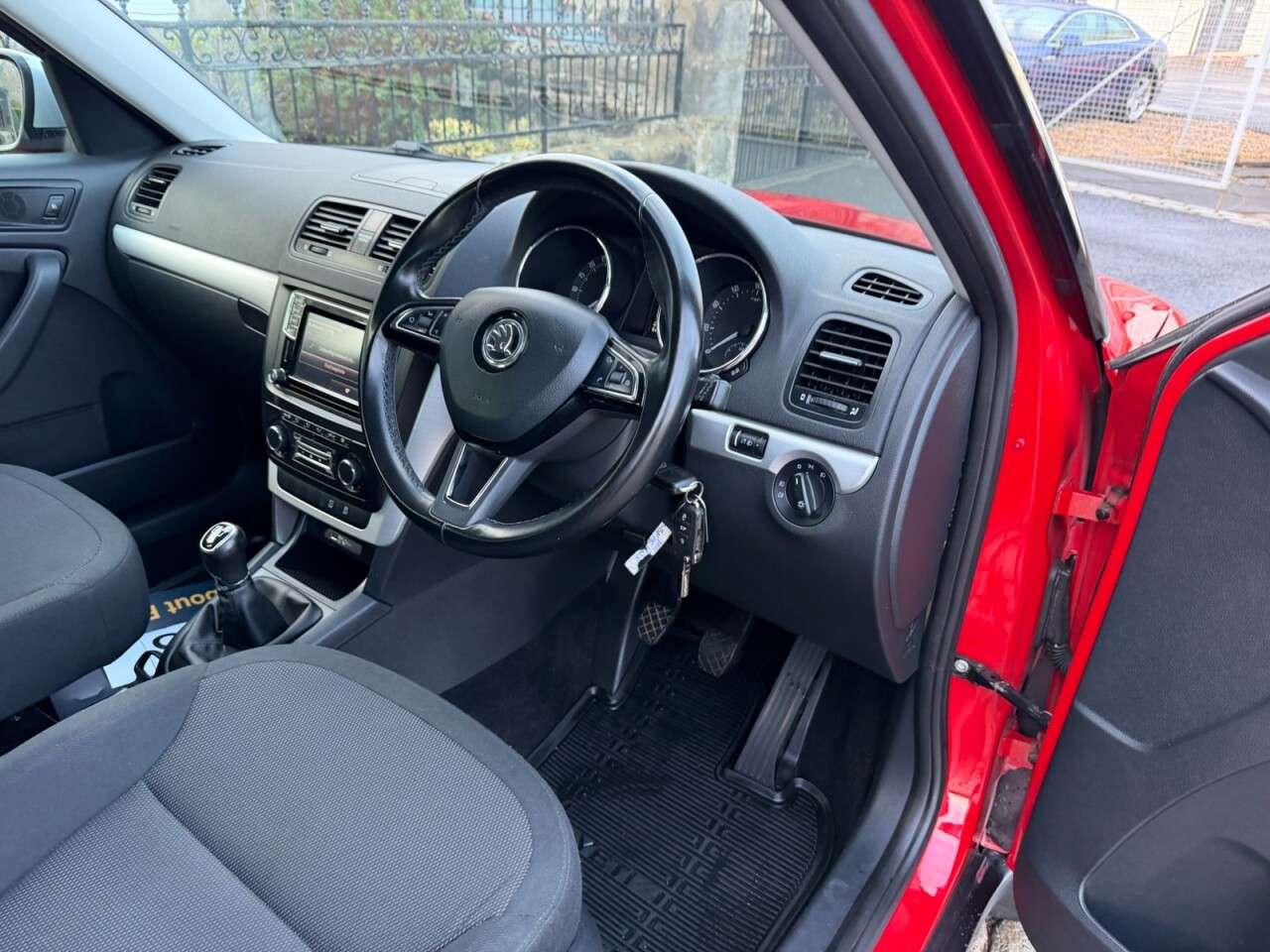 2015 SKODA YETI 2015 SKODA YETI