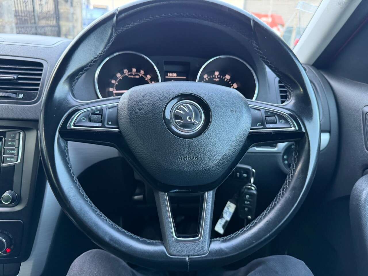 2015 SKODA YETI 2015 SKODA YETI