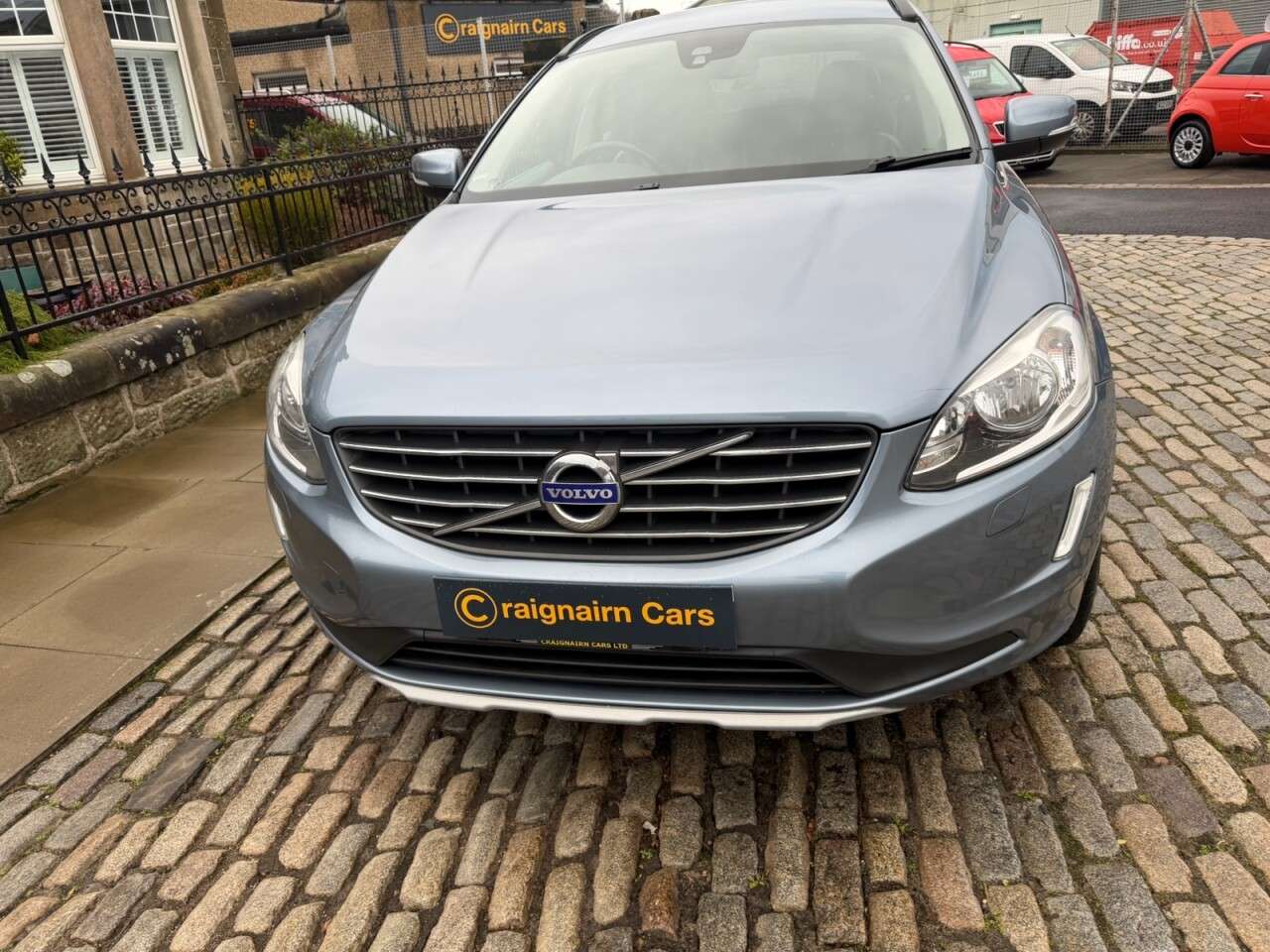 2017 VOLVO XC60 2017 VOLVO XC60