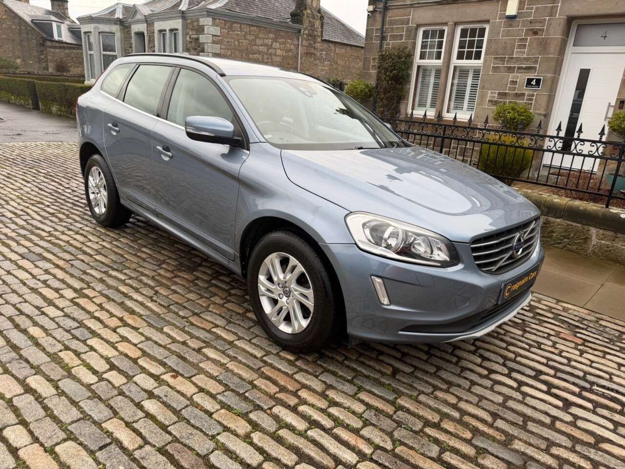 2017 VOLVO XC60 2017 VOLVO XC60