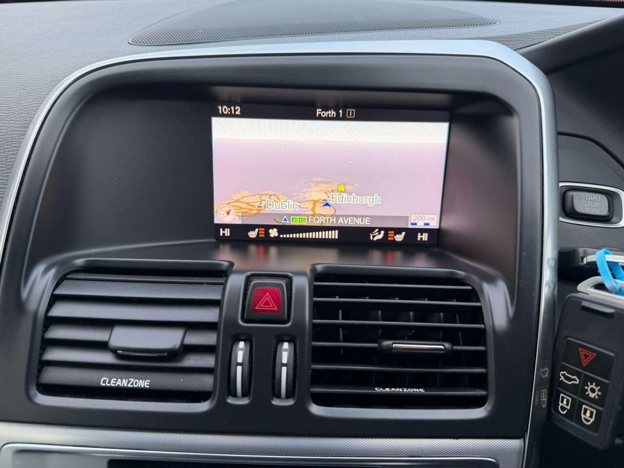 2017 VOLVO XC60 2017 VOLVO XC60