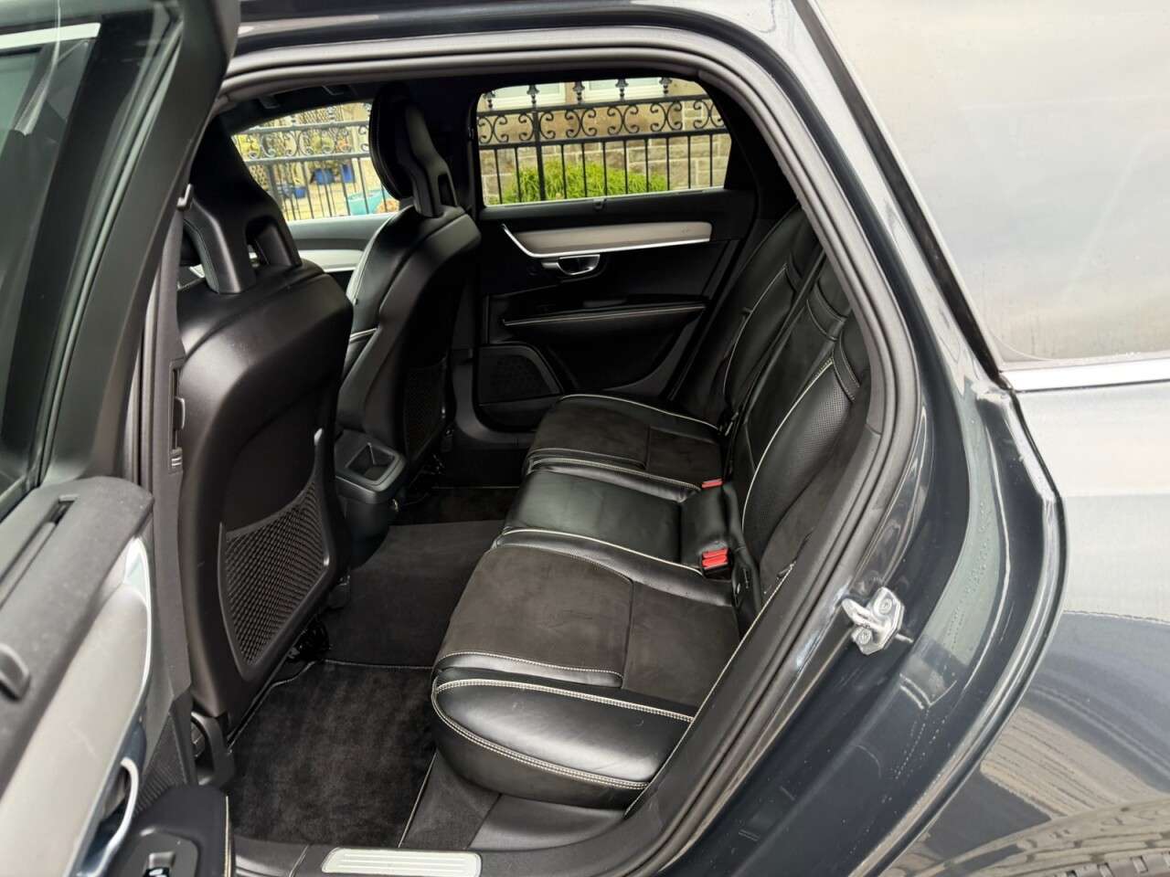 2018 VOLVO V90 2018 VOLVO V90