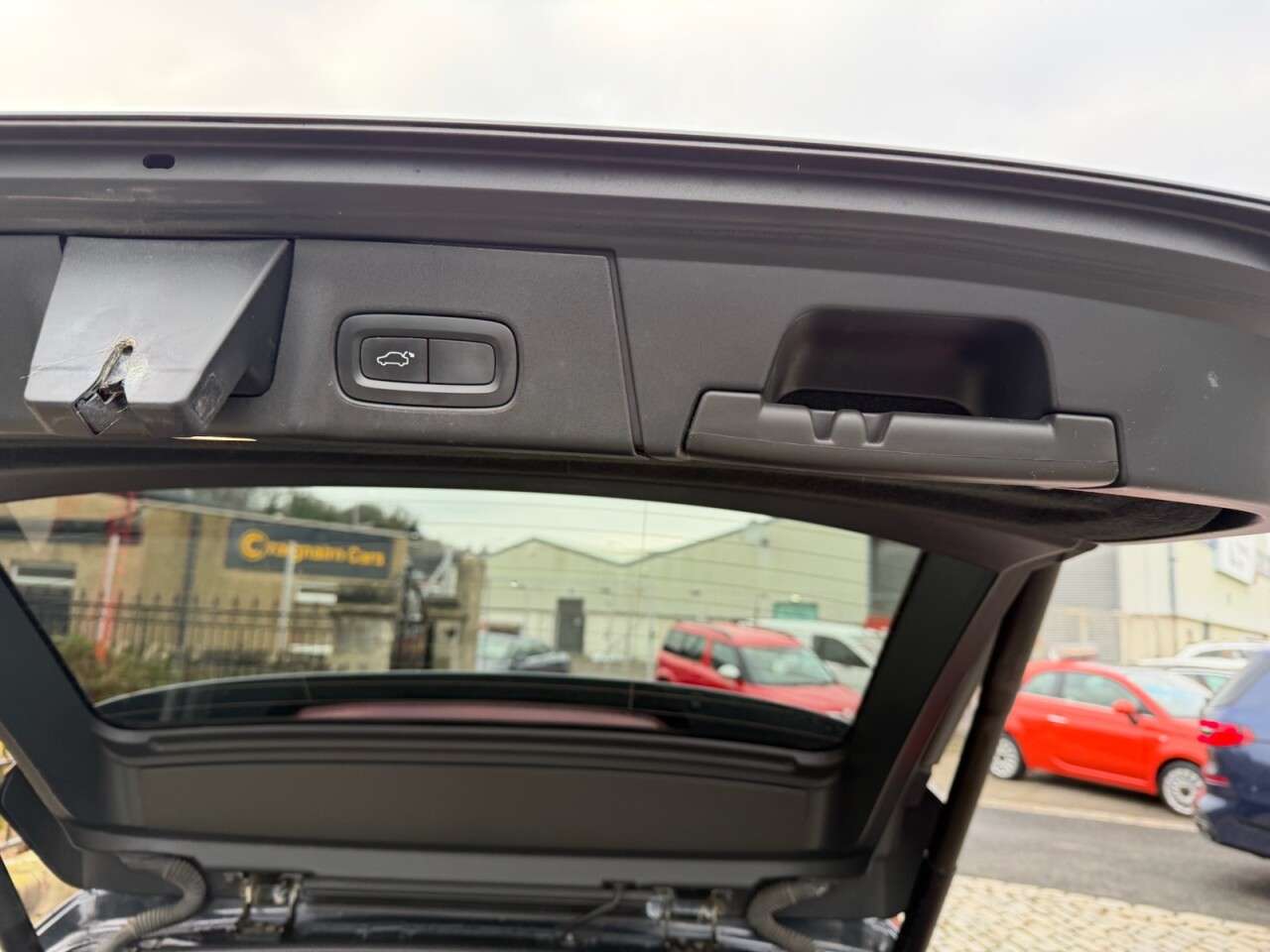 2018 VOLVO V90 2018 VOLVO V90