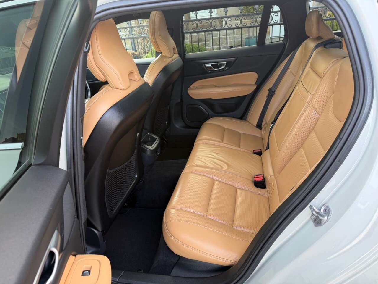 2018 VOLVO V60 2018 VOLVO V60