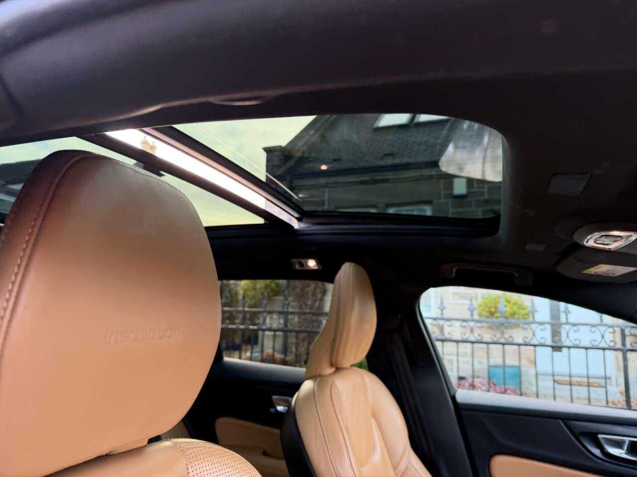 2018 VOLVO V60 2018 VOLVO V60