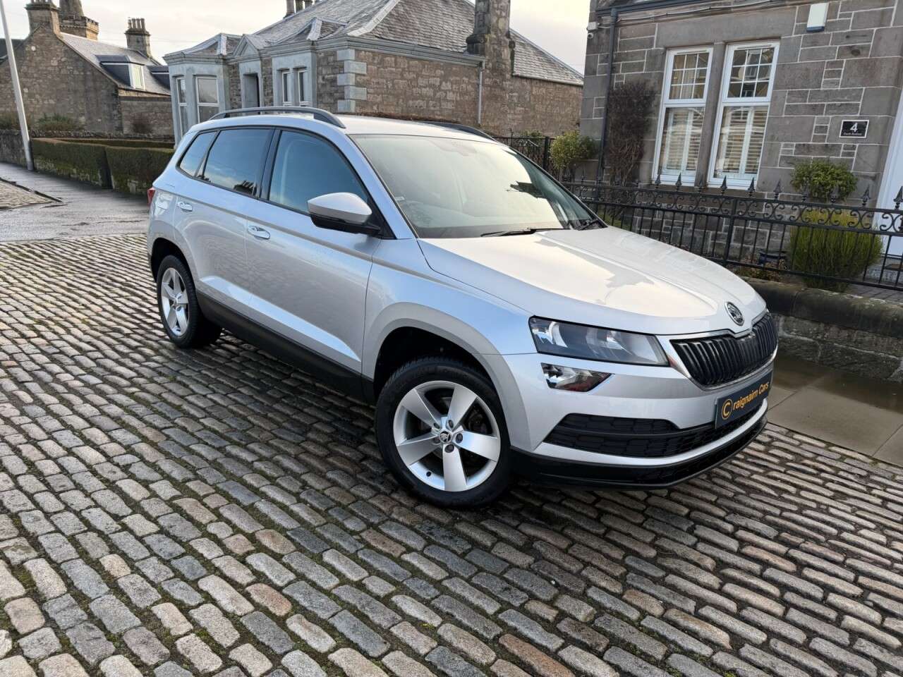 A 2018 SKODA KAROQ 1.5 TSI ACT SE SUV 5dr Petrol DSG Euro 6 (s/s) (150 ps) A 2018 SKODA KAROQ 1.5 TSI ACT SE SUV 5dr Petrol DSG Euro 6 (s/s) (150 ps)