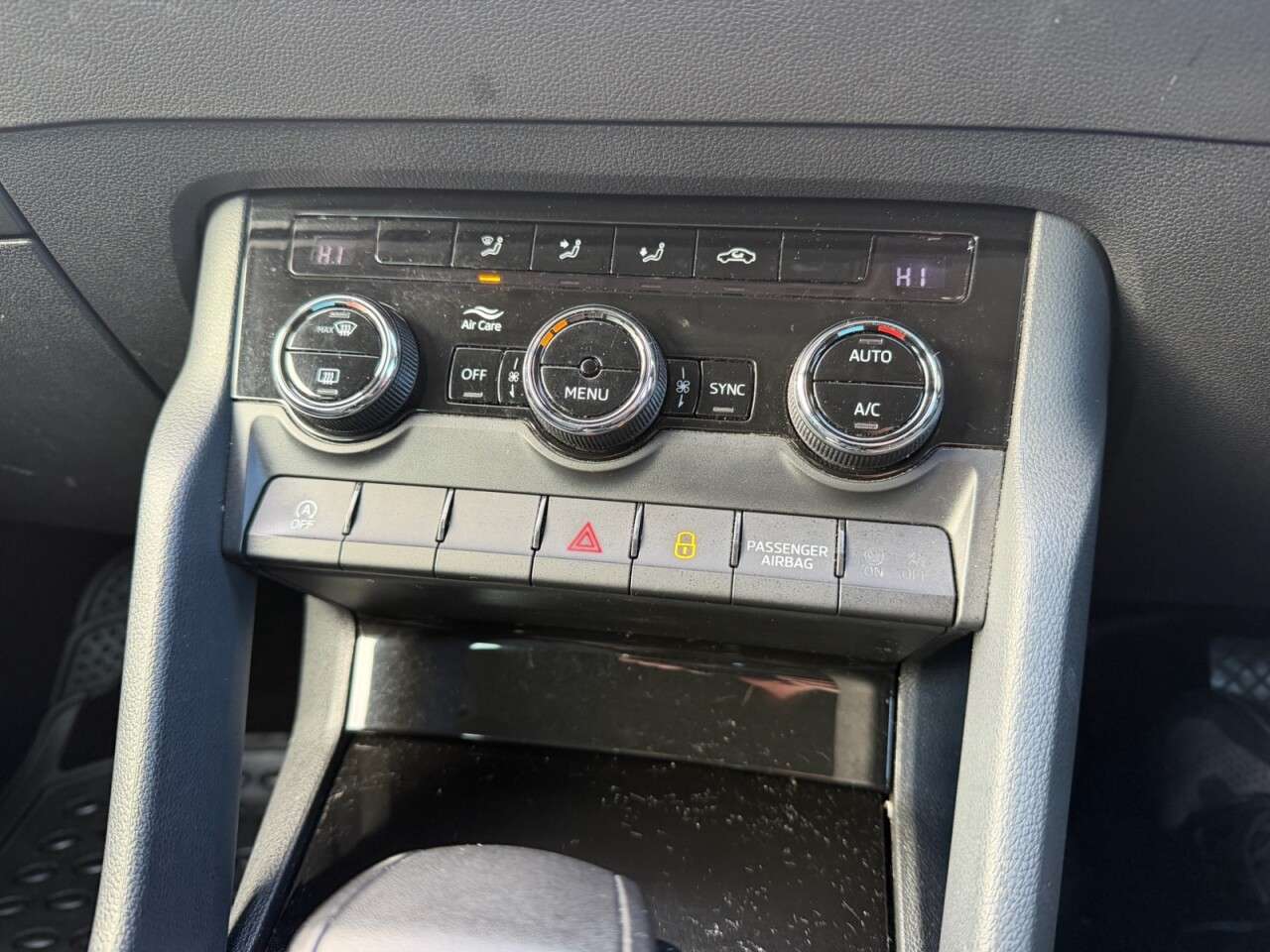 2018 SKODA KAROQ 2018 SKODA KAROQ