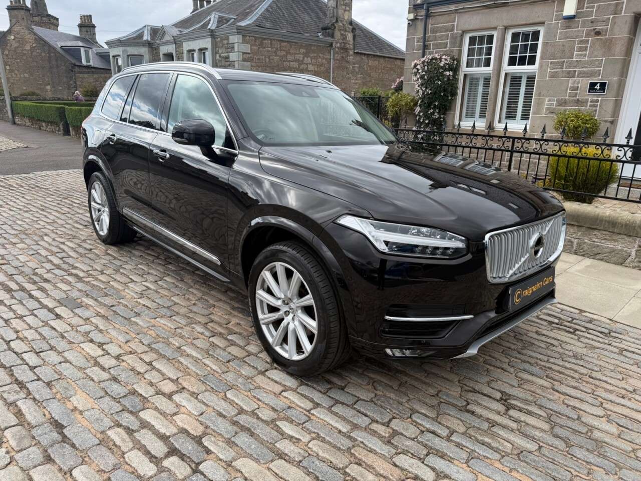 A 2016 VOLVO XC90 2.0 D5 Inscription SUV 5dr Diesel Geartronic 4WD Euro 6 (s/s) (225 ps) A 2016 VOLVO XC90 2.0 D5 Inscription SUV 5dr Diesel Geartronic 4WD Euro 6 (s/s) (225 ps)