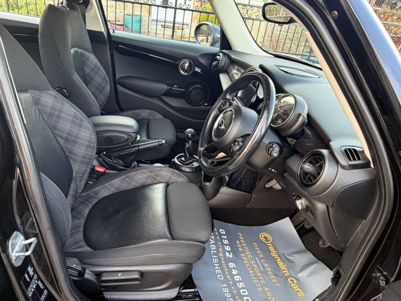 A 2016 MINI HATCH 2.0 Cooper SD Hatchback 5dr Diesel Manual Euro 6 (s/s) (170 ps) A 2016 MINI HATCH 2.0 Cooper SD Hatchback 5dr Diesel Manual Euro 6 (s/s) (170 ps)