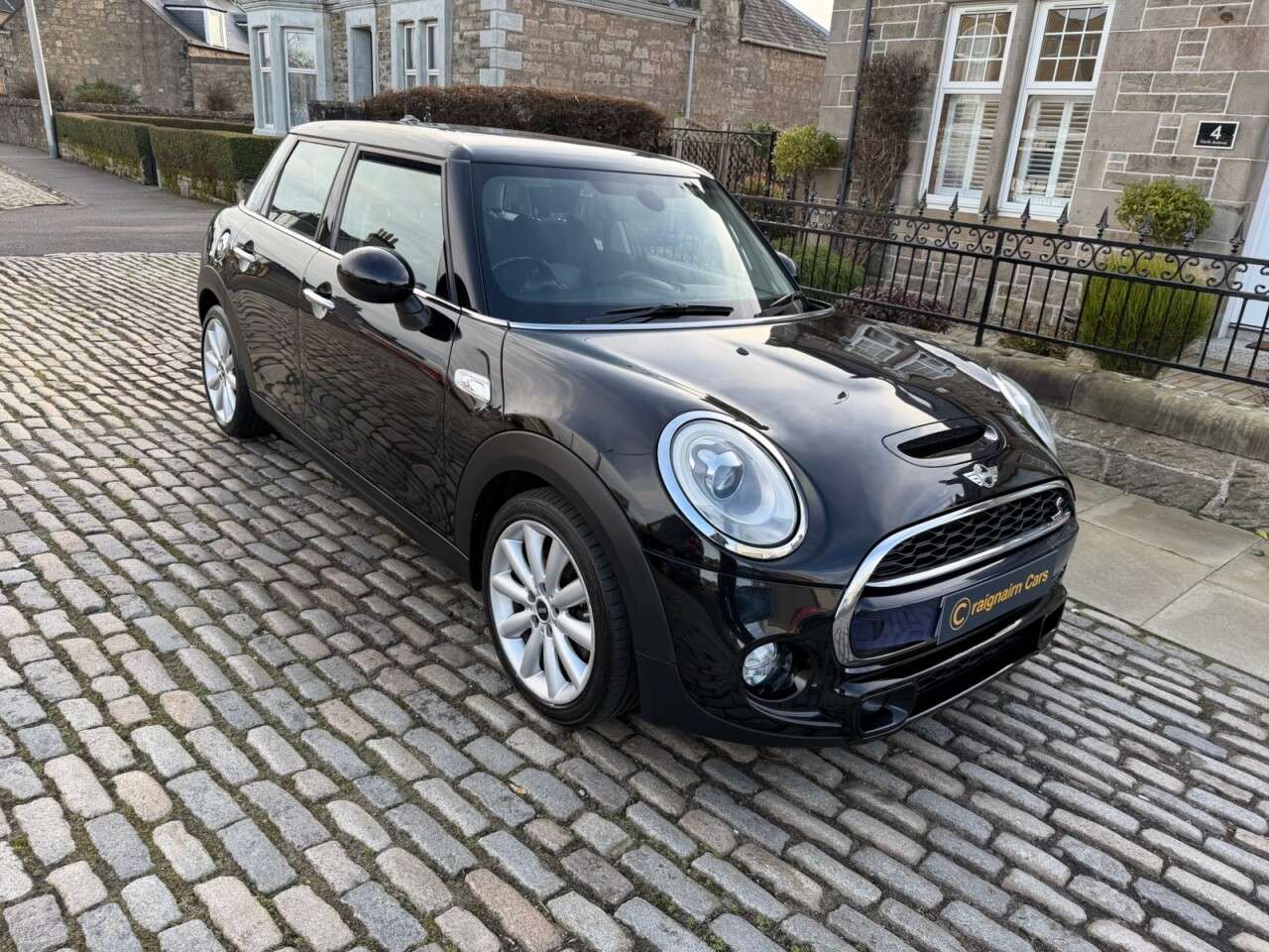 A 2016 MINI HATCH 2.0 Cooper SD Hatchback 5dr Diesel Manual Euro 6 (s/s) (170 ps) A 2016 MINI HATCH 2.0 Cooper SD Hatchback 5dr Diesel Manual Euro 6 (s/s) (170 ps)
