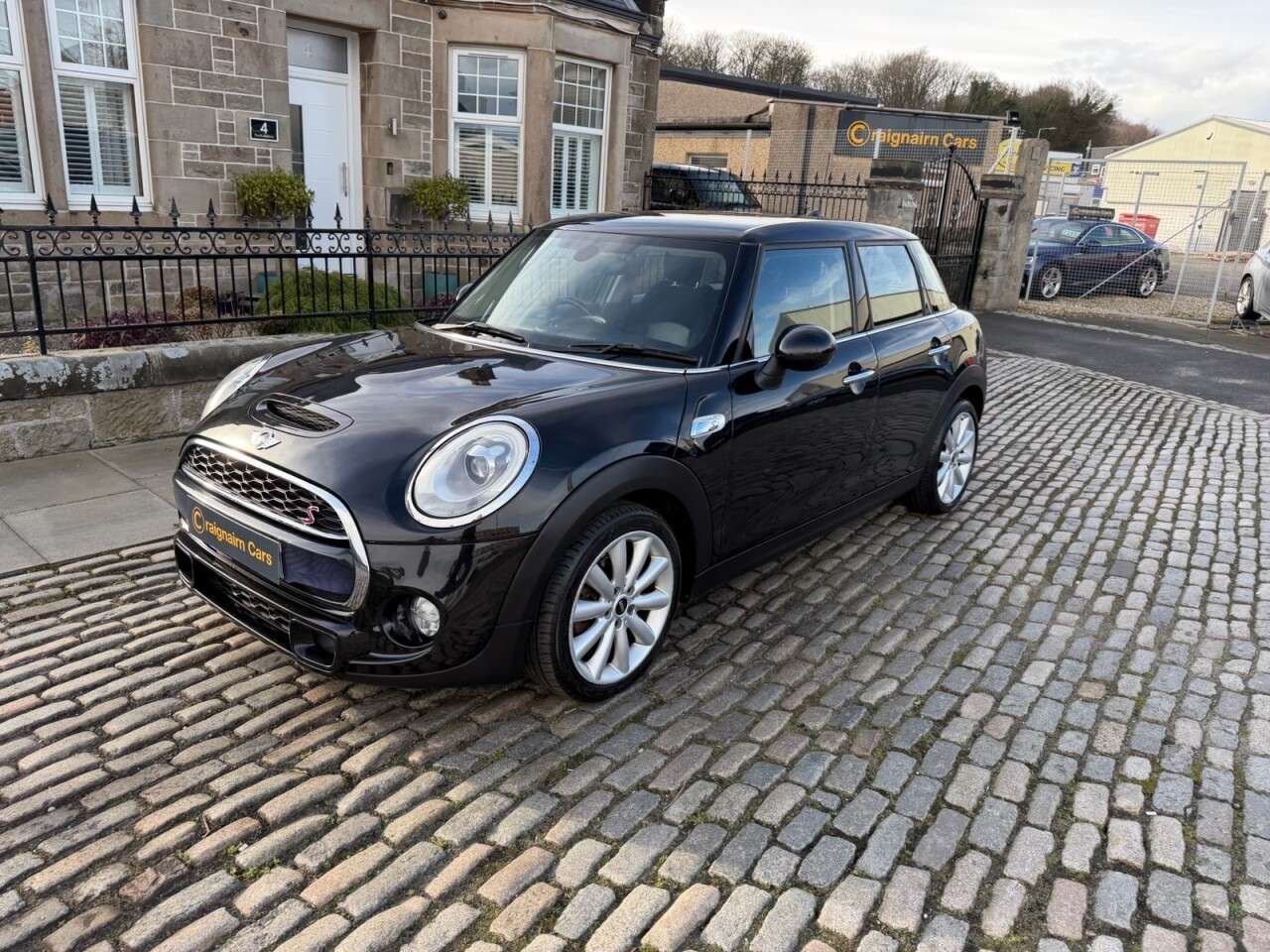 A 2016 MINI HATCH 2.0 Cooper SD Hatchback 5dr Diesel Manual Euro 6 (s/s) (170 ps) A 2016 MINI HATCH 2.0 Cooper SD Hatchback 5dr Diesel Manual Euro 6 (s/s) (170 ps)