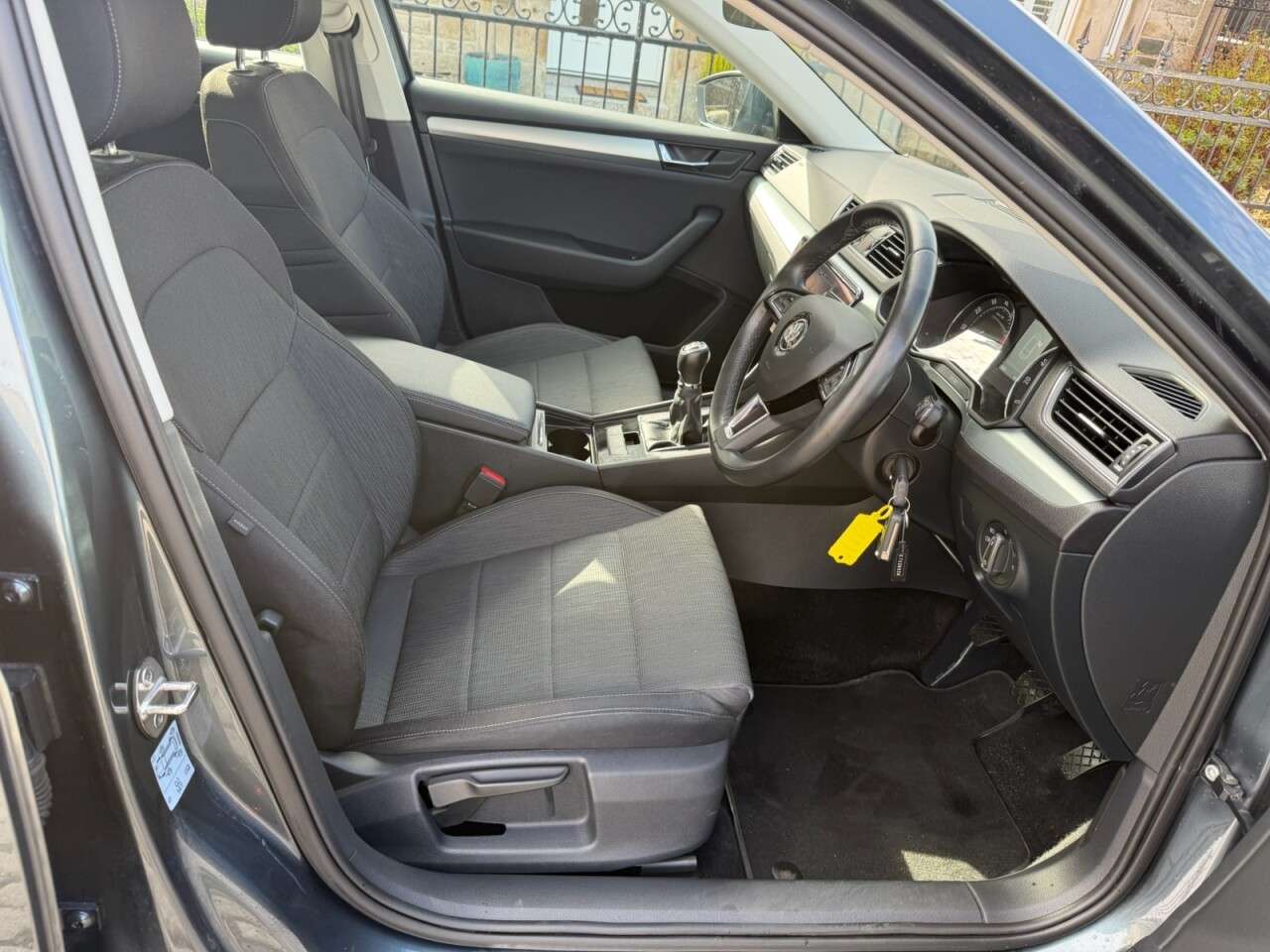 A 2019 SKODA SUPERB 1.5 TSI ACT SE Estate 5dr Petrol Manual Euro 6 (s/s) (150 ps) A 2019 SKODA SUPERB 1.5 TSI ACT SE Estate 5dr Petrol Manual Euro 6 (s/s) (150 ps)