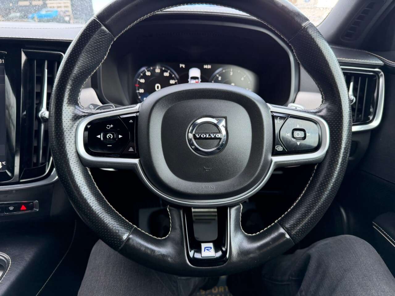 2019 VOLVO S90 2019 VOLVO S90