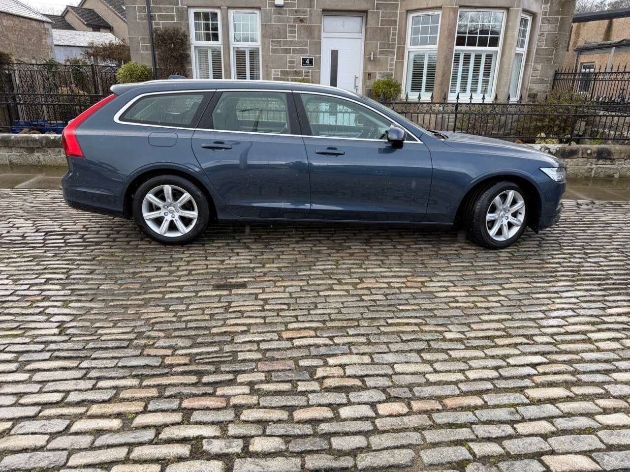 2018 VOLVO V90 2018 VOLVO V90