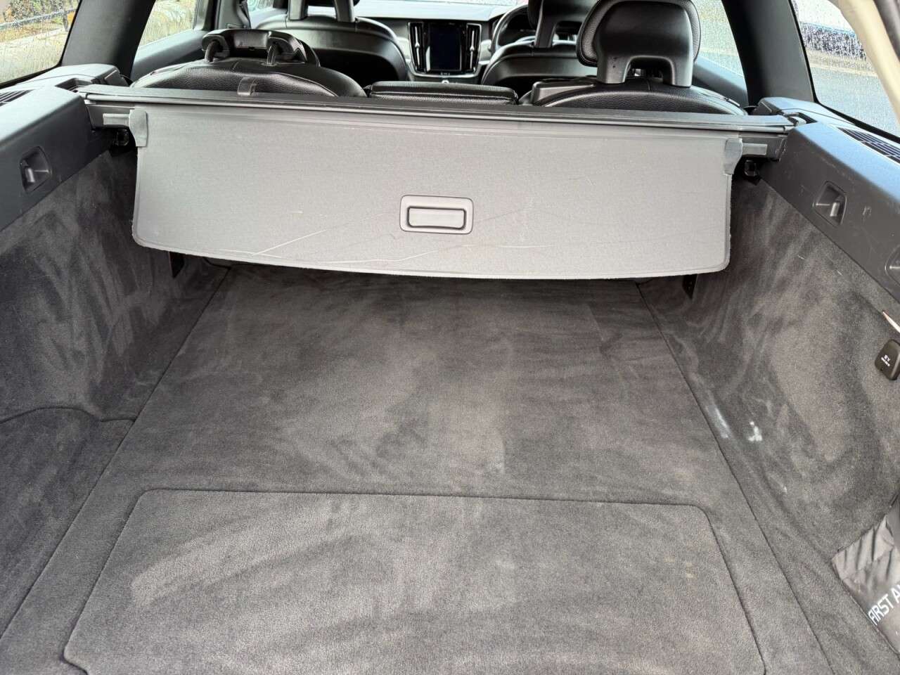 2018 VOLVO V90 2018 VOLVO V90