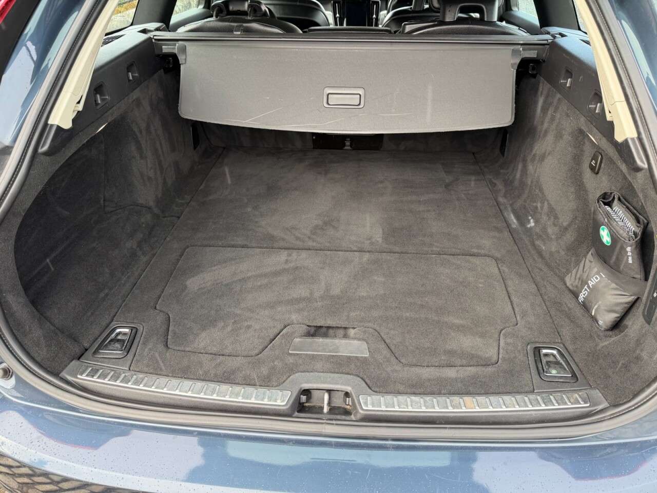 2018 VOLVO V90 2018 VOLVO V90