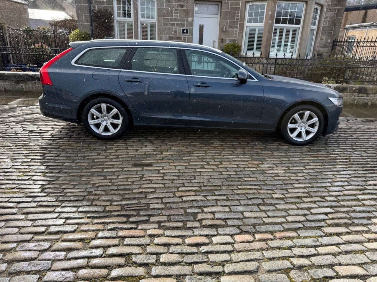 2018 VOLVO V90 2018 VOLVO V90
