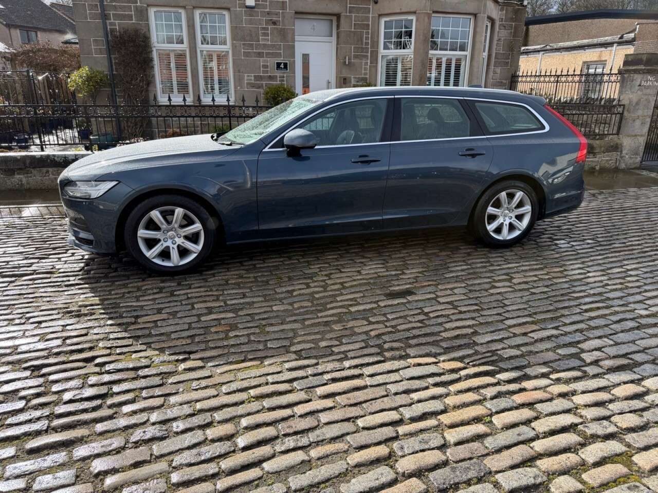 2018 VOLVO V90 2018 VOLVO V90